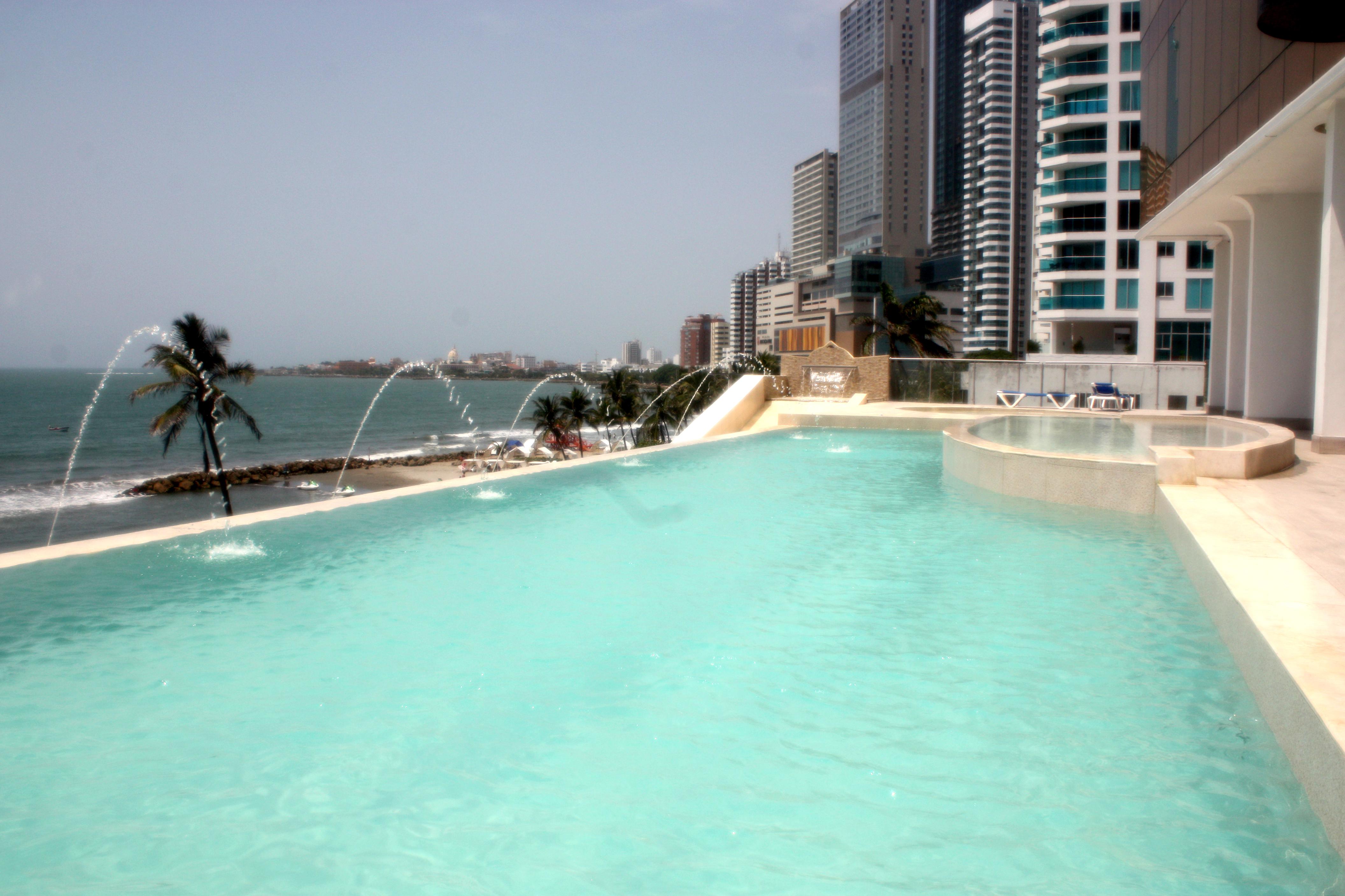 Hotel Cartagena Dubai ภายนอก รูปภาพ